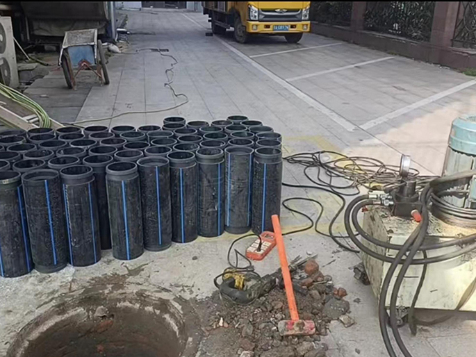 临洮PE置换管厂家 DN315置换管 非开挖管短管置换