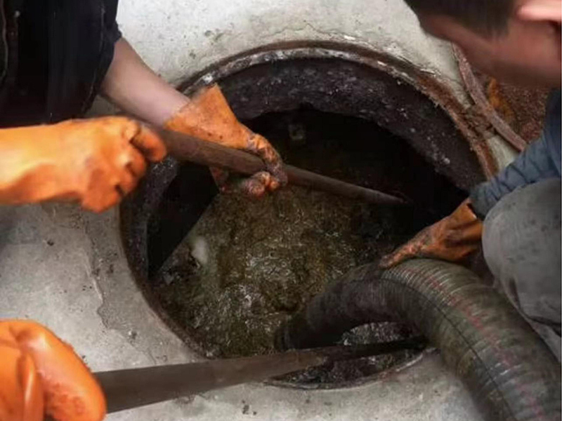 临洮清理化粪池时如何避免沼气的危害?